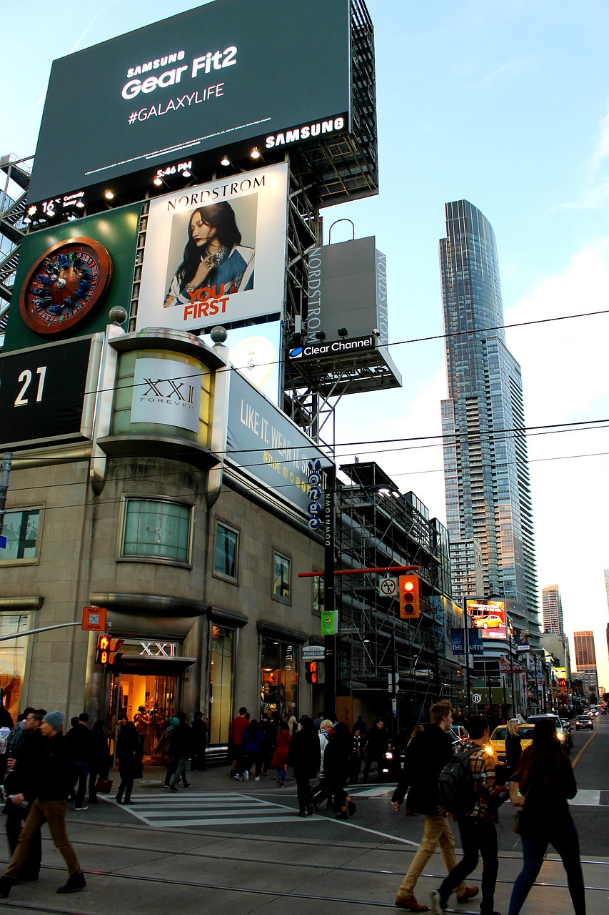 Boost Your Brand Recognition and Customer Loyalty with Billboard Advertising