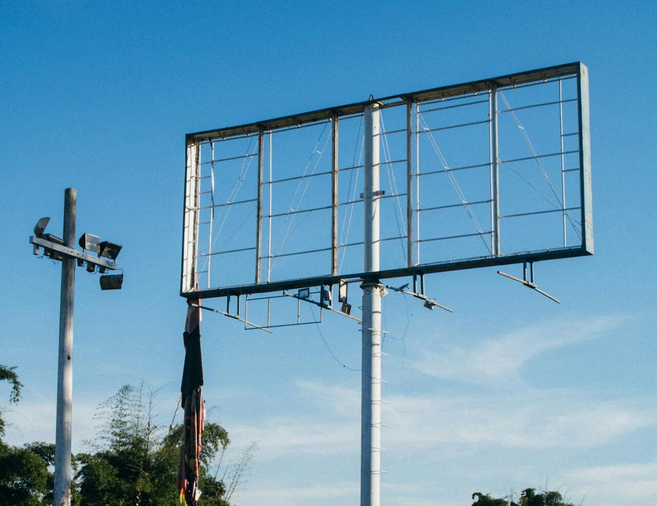 From Roadsides to Rooftops: Expanding the Canvas of Outdoor Billboards