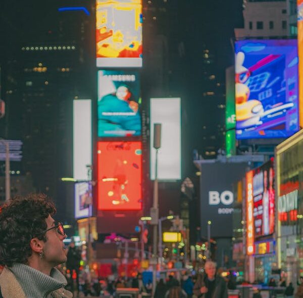 The Power of Billboard Advertising: Why People Can’t Help but Look