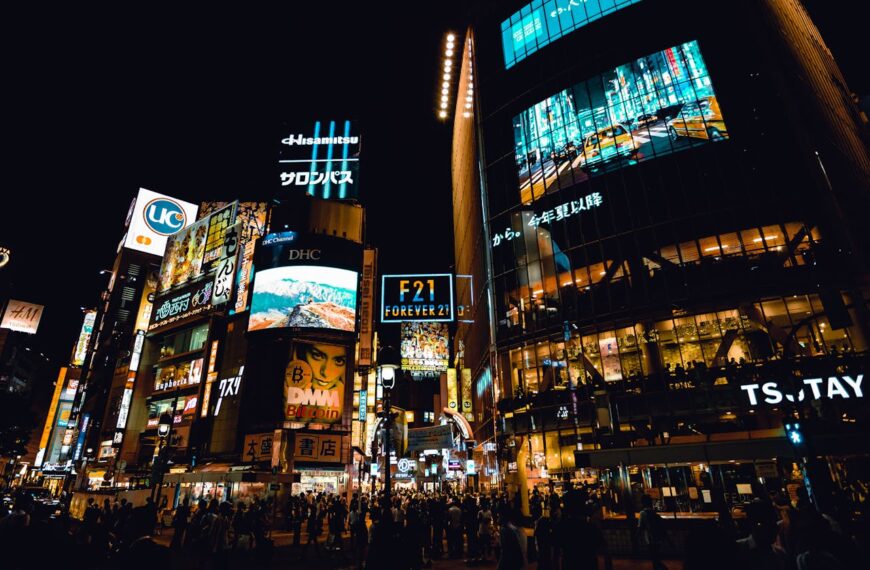 Safety First: Balancing Digital Billboard Design with Driver Attention and Road Regulations